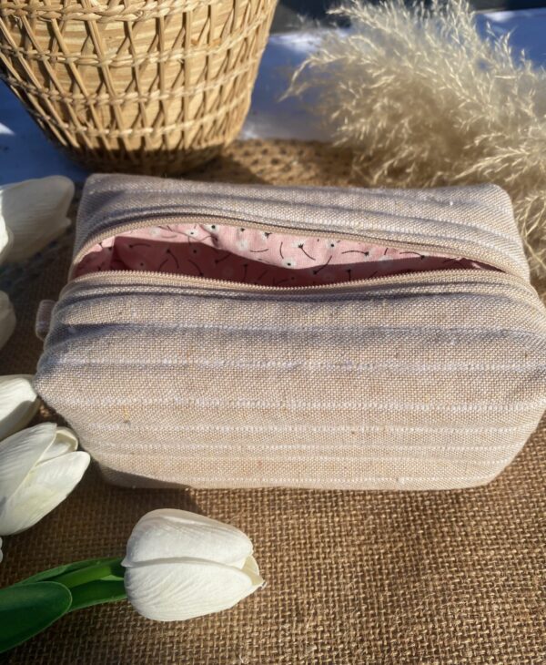 Trousse beige